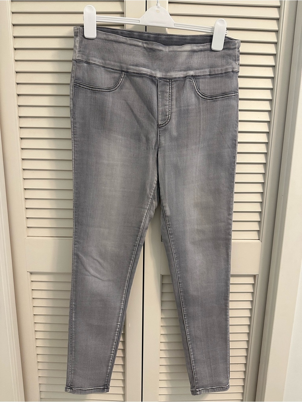 Lior Paris Women's Gray Skinny Pull-On Jeans - Stretch Tapered Fit